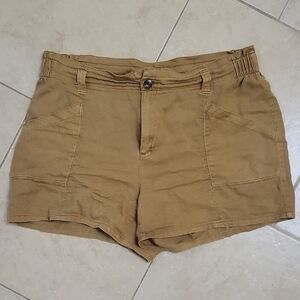 Old Navy Mustard Cargo Shorts Casual Style